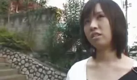 三つの可愛いモデルがレズグループを手配 女 の ため の アダルト
