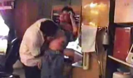 フェラのための赤毛 エロ 動画 無料 女性 向け