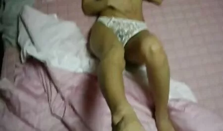 シックな若い女の子を誘惑する男 女性 用 エロ サイト
